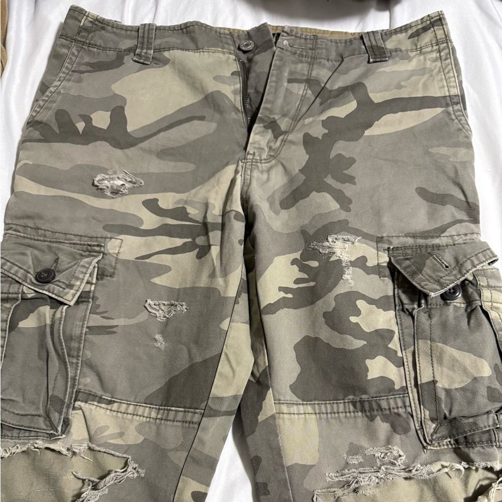 Old Navy Men's Green Camouflage Cargo Pants